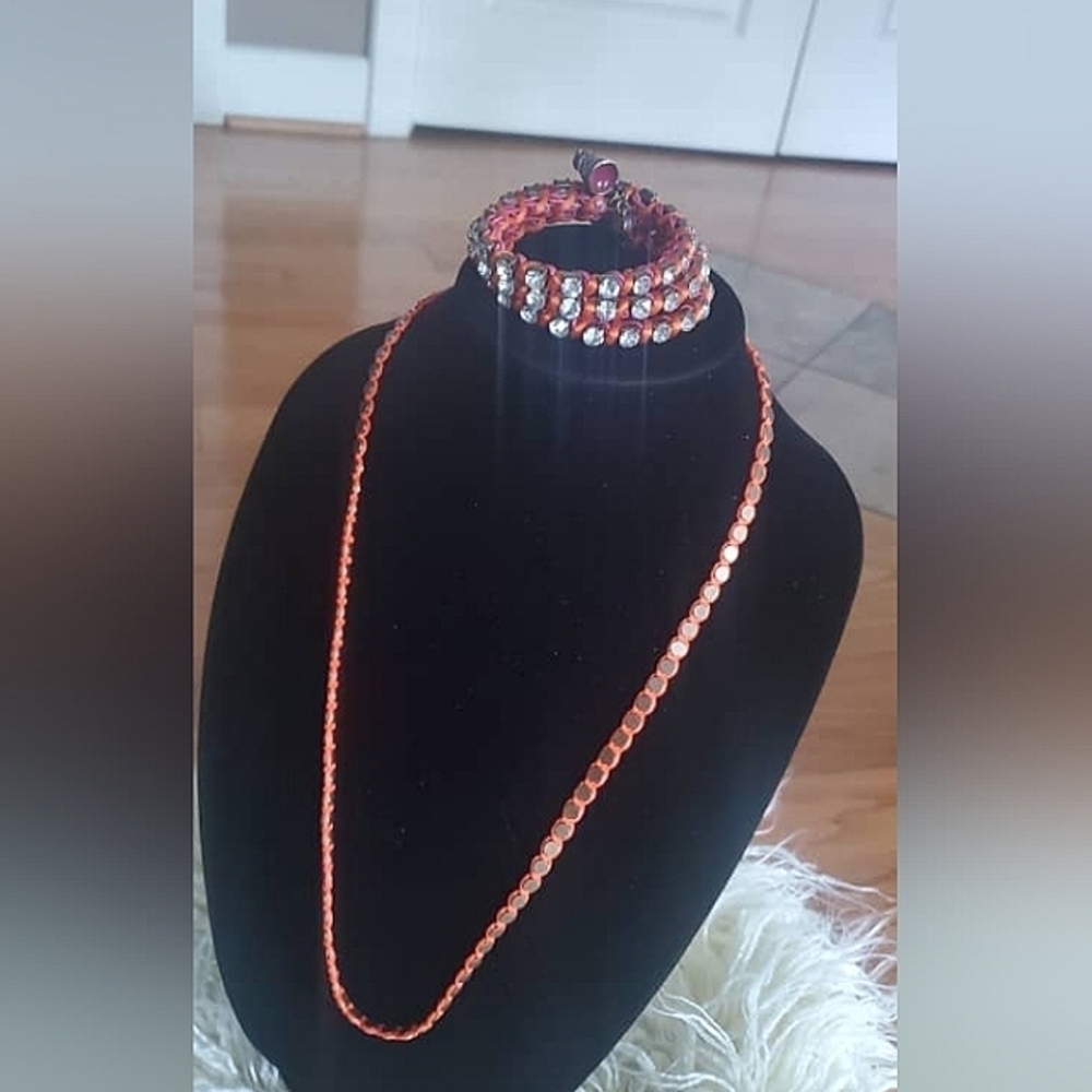 Red and Silver Tone Fashion Magnetic Necklace and Bracelet.🌴